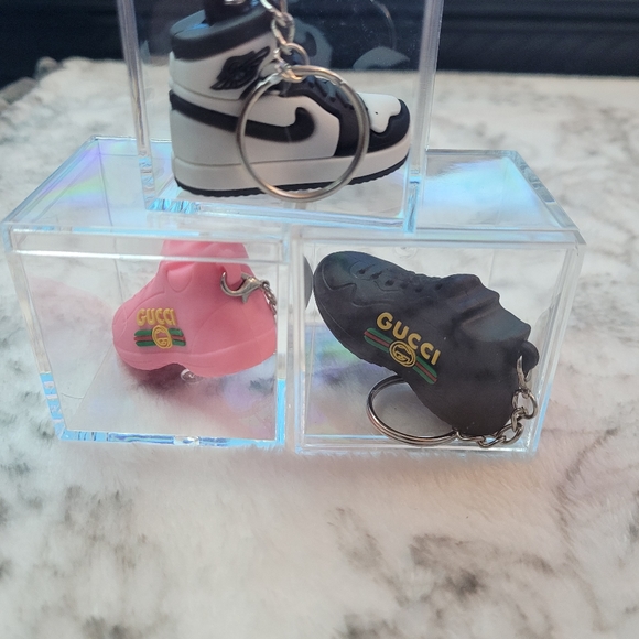 KEYS CHAINS - Picture 6 of 16